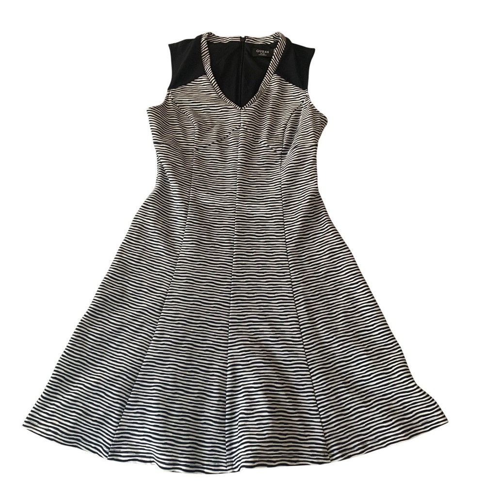 Guess Black White Striped VNeck Sleeveless Fit Flare Doris Dress 8‎ Y2K Skater